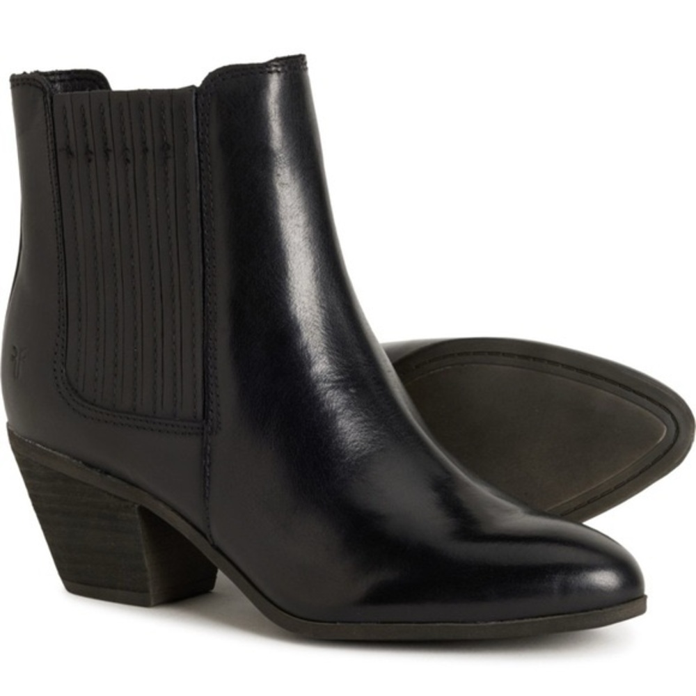 NEW Frye Sandra Chelsea  Black Leather Ankle Booties